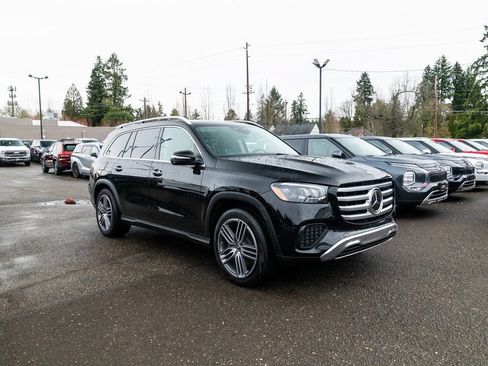 Used 2024 Mercedes-Benz GLS 450 4MATIC image 31