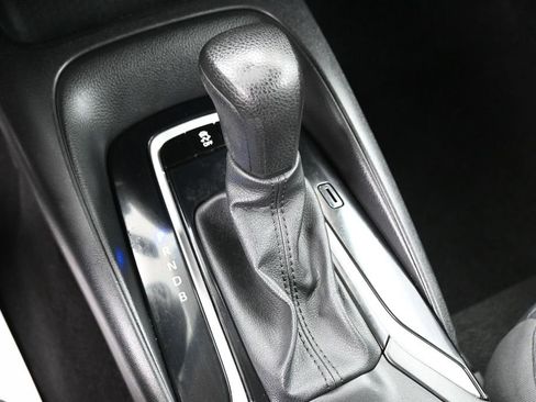Used 2024 Toyota Corolla LE FWD image 32