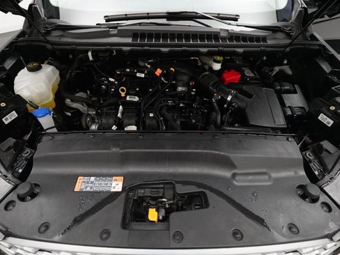Used 2024 Ford Edge SEL w/ Convenience Package image 3