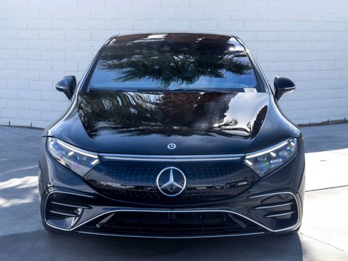 Used 2023 Mercedes-Benz EQS 450+ 4MATIC Sedan image 4