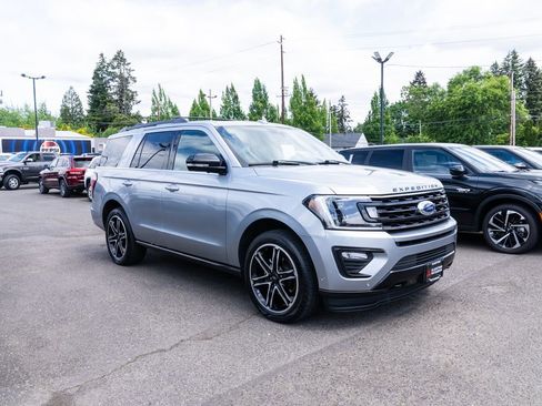 Used 2020 Ford Expedition Limited w/ Equipment Group 303A AWD/4WD image 27
