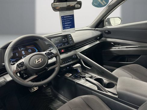 Certified 2026 Hyundai Elantra Sport FWD image 14
