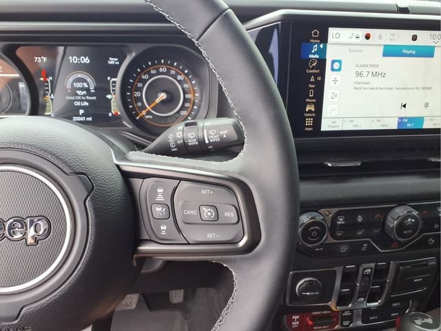 Used 2025 Jeep Wrangler Unlimited Rubicon AWD/4WD image 29
