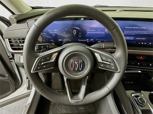 New 2025 Buick Envision Preferred image 6