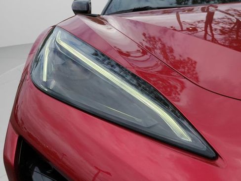 Used 2023 Chevrolet Corvette Z06 RWD image 9