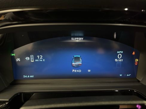 New 2026 Lincoln Corsair Reserve image 23