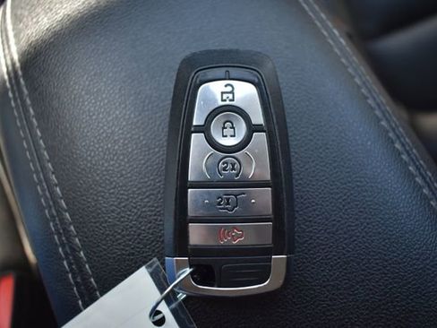Used 2023 Ford Escape Platinum AWD/4WD image 33