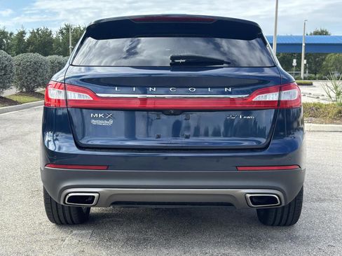 Used 2017 Lincoln MKX Reserve w/ Driver Assistance Package image 7