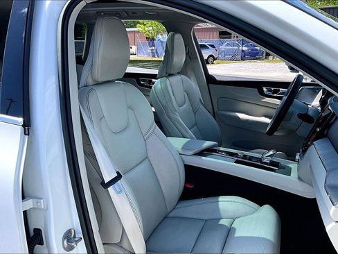 Used 2023 Volvo XC60 B5 Ultimate w/ Protection Package Premier AWD/4WD image 29