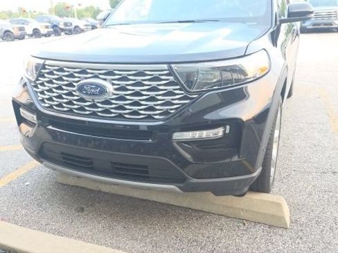 Used 2020 Ford Explorer Platinum w/ Premium Technology Package AWD/4WD image 1