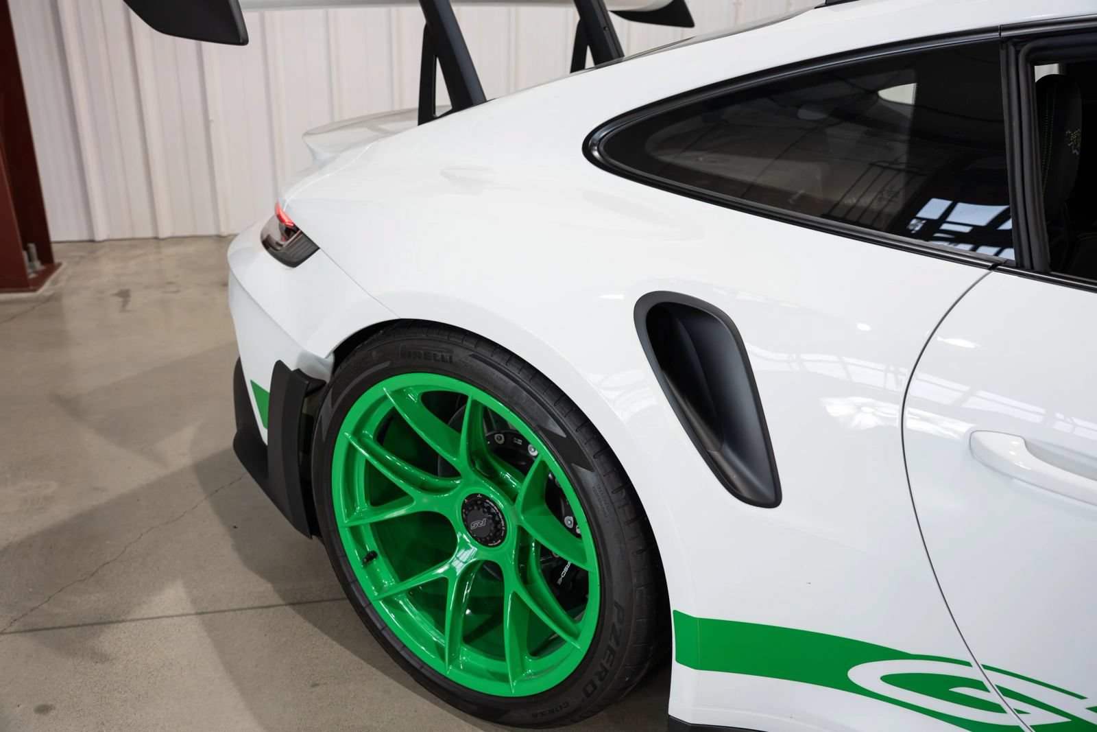 Used 2024 Porsche 911 GT3 RS RWD image 13