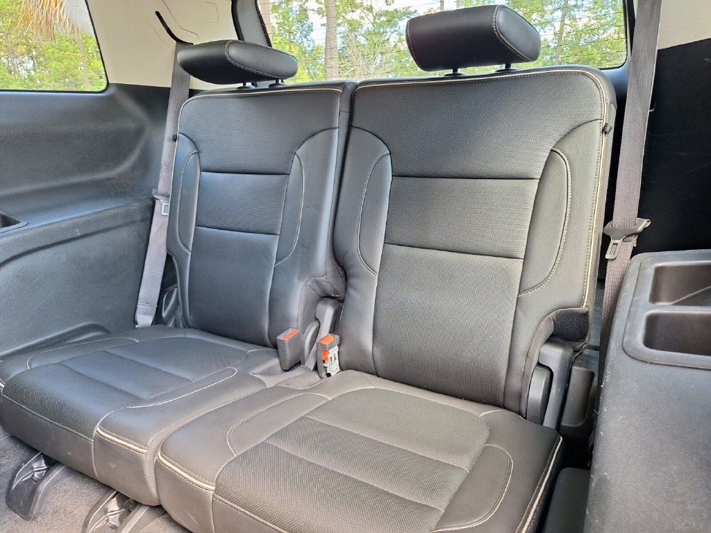 Used 2023 GMC Acadia Denali FWD image 11