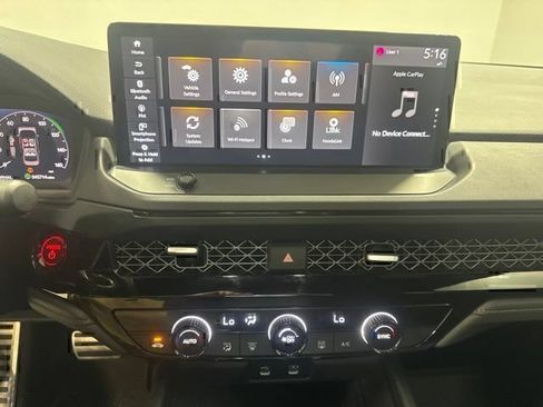 Used 2023 Honda Accord Sport image 15
