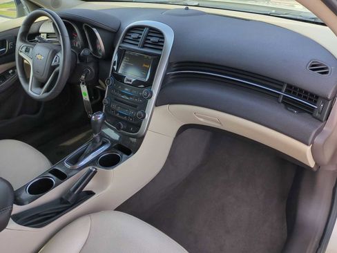 Used 2015 Chevrolet Malibu LT w/ Power Convenience Package image 26