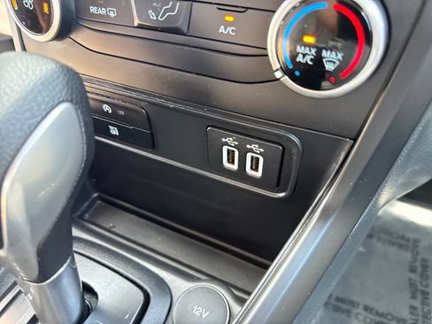 Used 2020 Ford EcoSport S AWD/4WD image 31