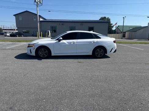 Used 2021 Kia K5 LXS AWD/4WD image 3