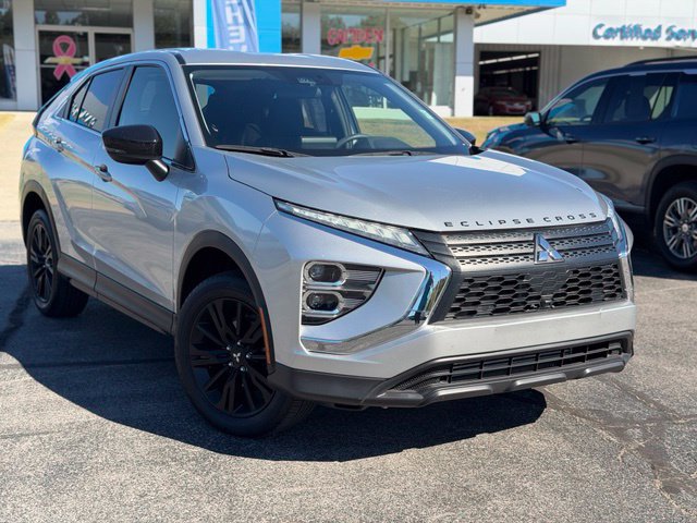Used 2024 Mitsubishi Eclipse Cross LE AWD/4WD image 2