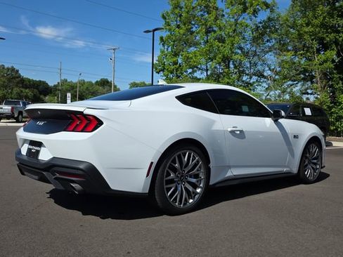 Used 2024 Ford Mustang GT Premium RWD image 5