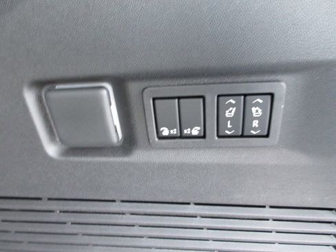 New 2026 Chevrolet Suburban LT w/ Comfort Package image 13