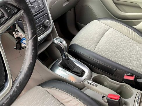 Used 2015 Buick Encore FWD image 16