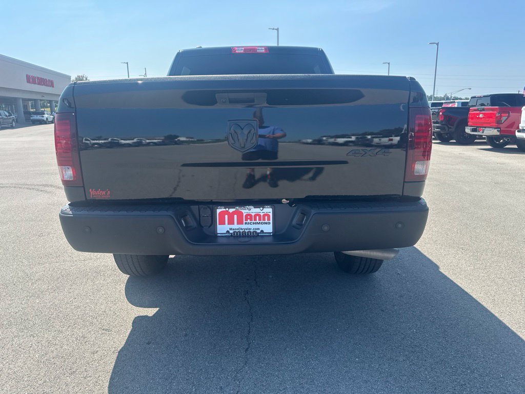 Used 2024 RAM 1500 Warlock AWD/4WD image 6