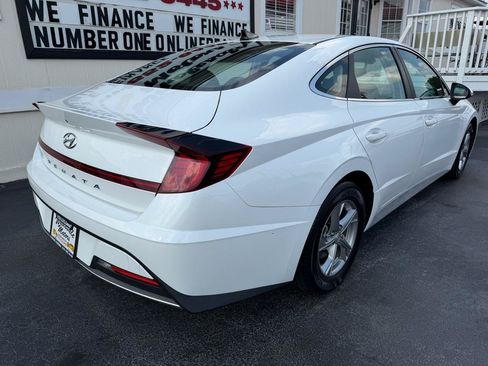 Used 2022 Hyundai Sonata SE w/ Cargo Package FWD image 7
