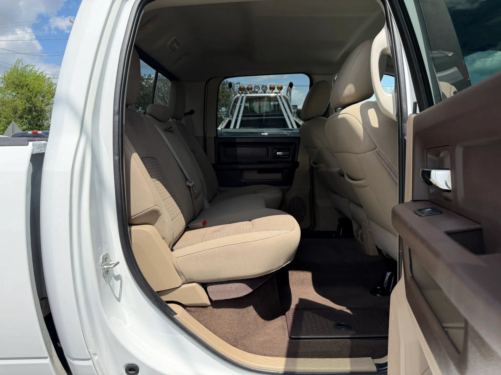 Used 2012 RAM 2500 SLT w/ Luxury Group AWD/4WD image 27