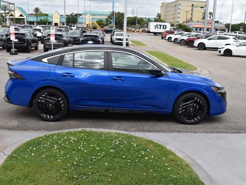 New 2026 Nissan Sentra SR w/ SR All Weather Package FWD image 12
