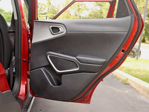 Used 2020 Kia Soul X-Line image 33