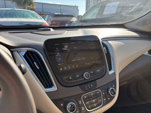 Used 2024 Chevrolet Malibu LT image 21