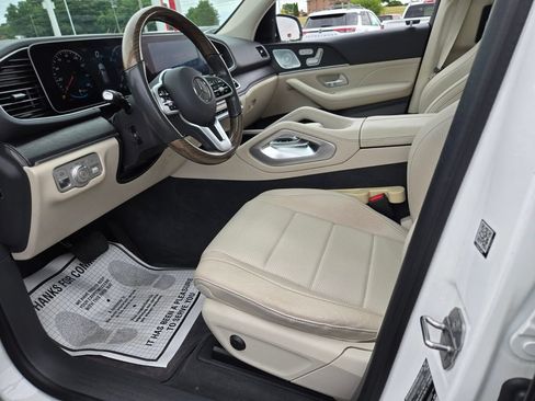 Used 2020 Mercedes-Benz GLE 350 4MATIC w/ Premium Package image 9