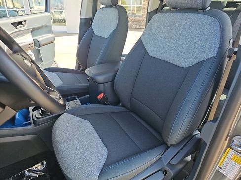 New 2025 Ford Maverick XLT image 14