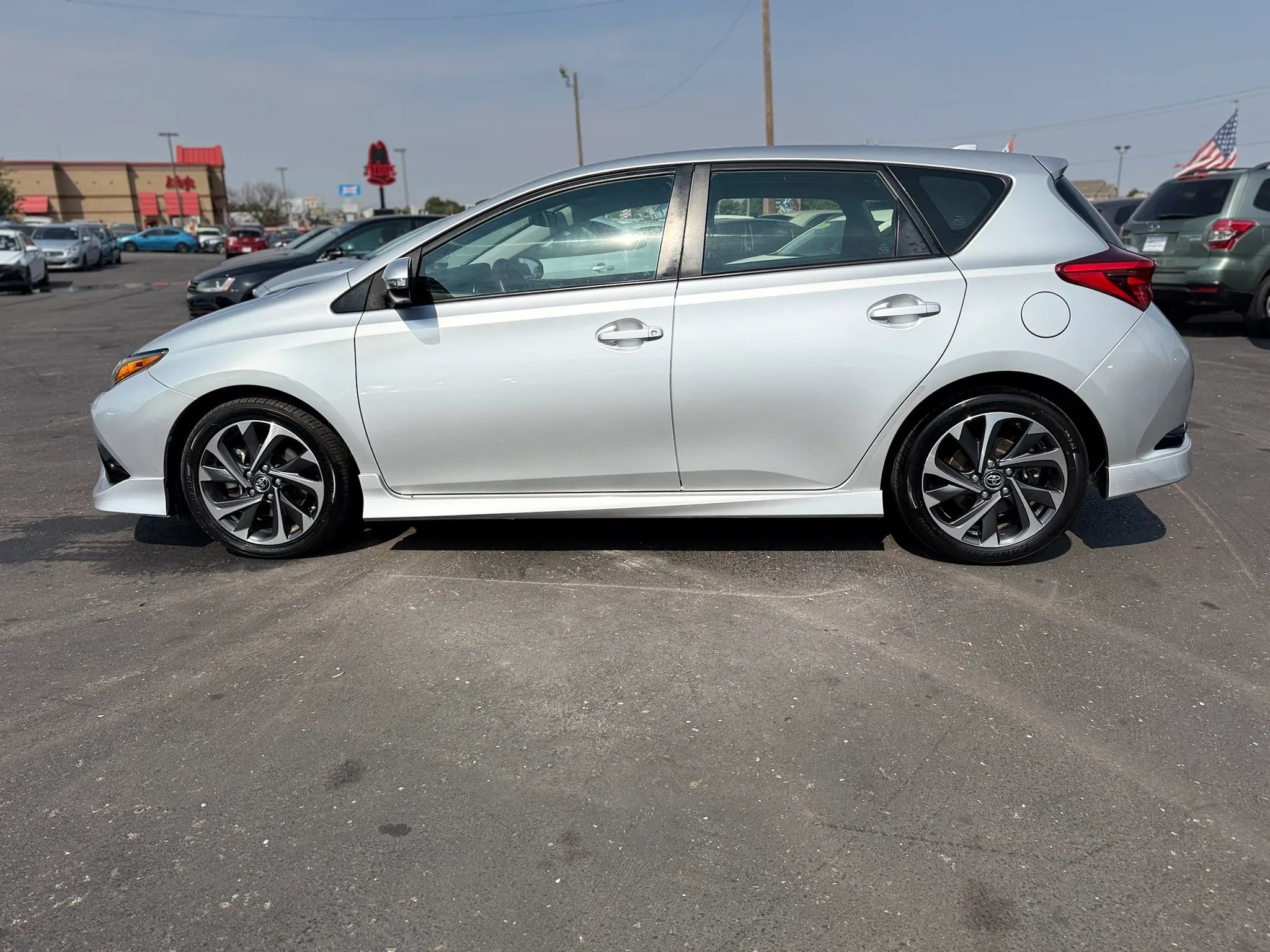 Used 2017 Toyota Corolla iM FWD image 6