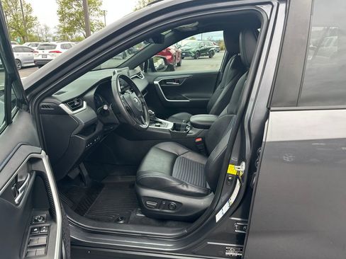 Used 2021 Toyota RAV4 XSE w/ XSE Grade Weather Package AWD/4WD image 13