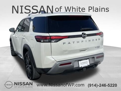 Certified 2023 Nissan Pathfinder Platinum AWD/4WD image 5