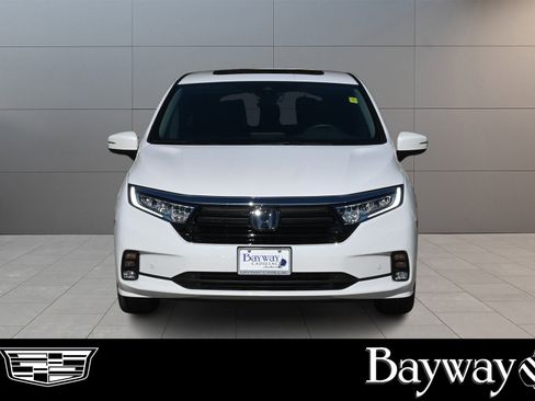 Used 2024 Honda Odyssey Elite image 2