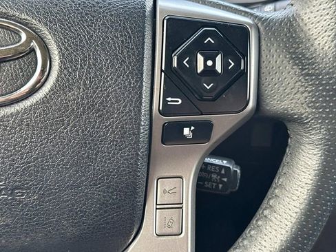 Used 2022 Toyota 4Runner Limited image 23