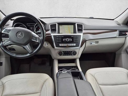 Used 2014 Mercedes-Benz ML 350 BlueTEC 4MATIC image 9