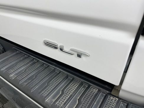 Certified 2020 GMC Sierra 1500 SLT AWD/4WD image 4