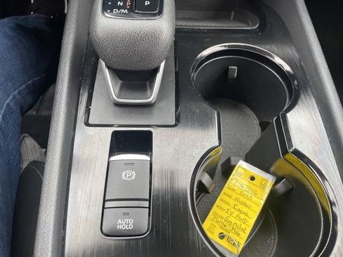 Used 2023 Nissan Rogue SV image 26