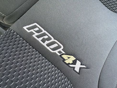 Used 2015 Nissan Xterra PRO-4X image 25