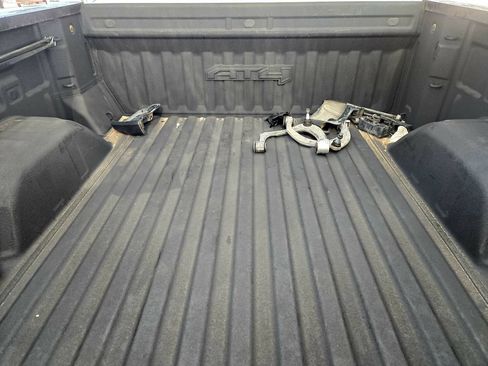 Used 2022 GMC Sierra 1500 AT4 w/ AT4 Premium Package AWD/4WD image 30