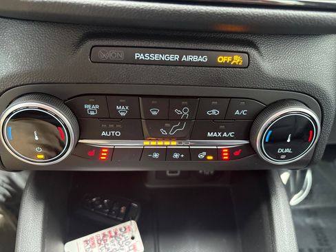 New 2026 Ford Escape ST-Line Select w/ Equipment Group 401A AWD/4WD image 24