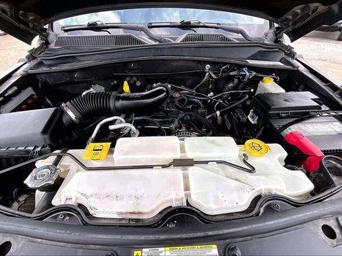 Used 2012 Jeep Liberty Sport w/ Driver Convenience Group image 29