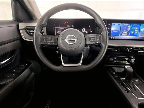 New 2026 Nissan Kicks SV w/ Cold Weather Package FWD image 18