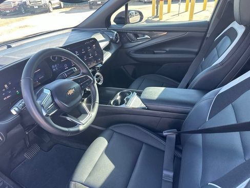 Used 2024 Chevrolet Blazer EV LT AWD/4WD image 13
