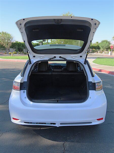 Used 2012 Lexus CT 200h Premium FWD image 28