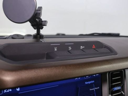 Used 2022 Ford Bronco Outer Banks AWD/4WD image 18