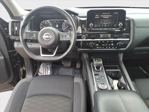 Used 2024 Nissan Pathfinder SV AWD/4WD image 34