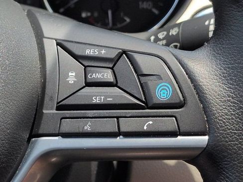 Used 2022 Nissan Rogue Sport SL FWD image 26